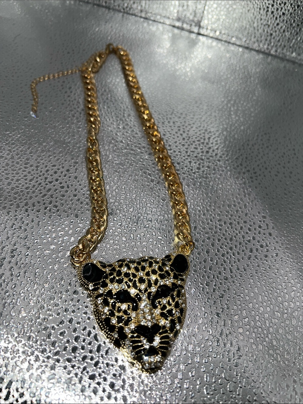 Gold Leopard Statement Pendant Necklace - 9 inche chain with 6 inch extension - Picture 9 of 9